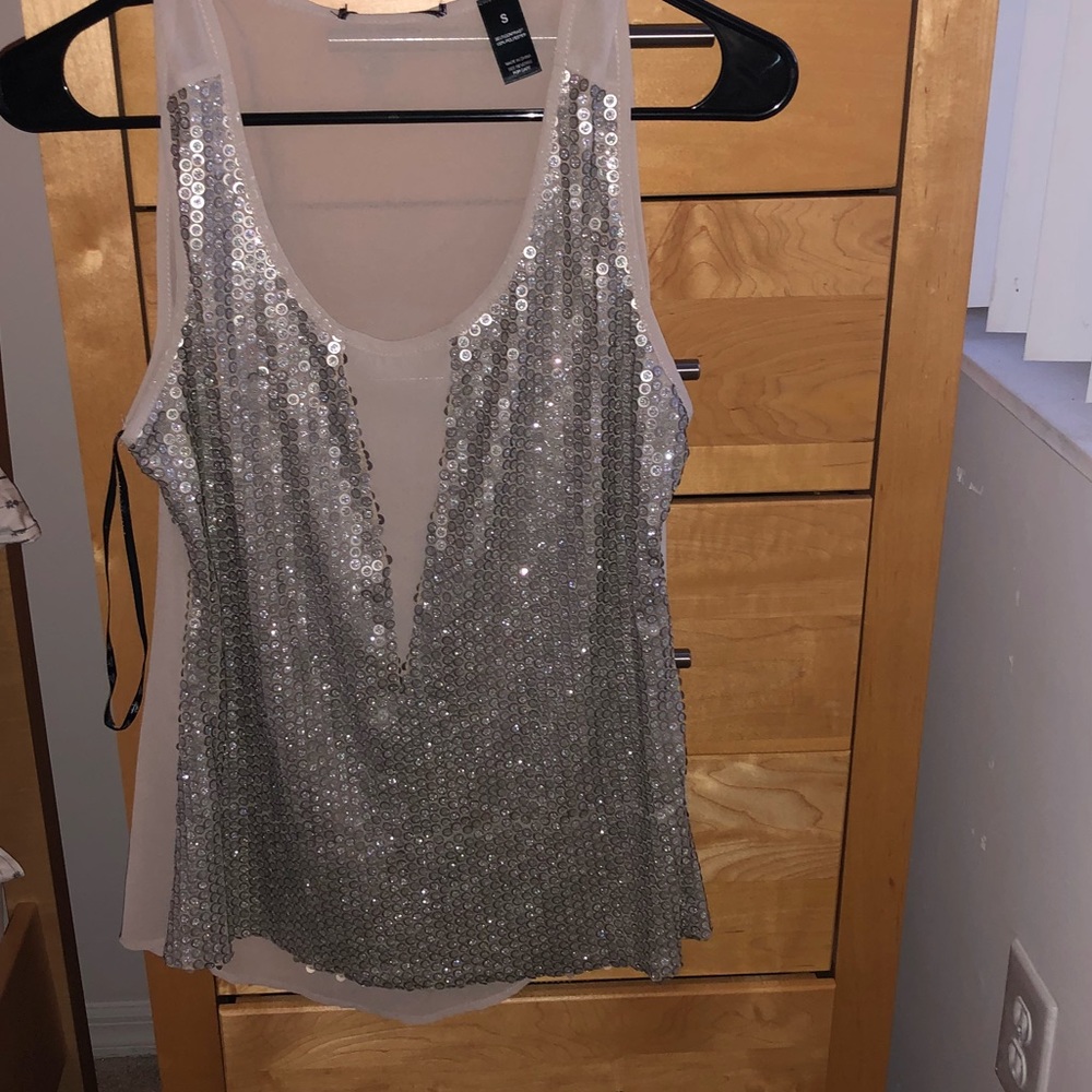 Fun, sexy, sparkly top